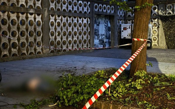 Австралієць вистрибнув з оглядового майданчика Ратуші у Львові