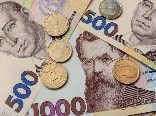 Скільки отримують пенсіонери у 2026 році в Україні: суми і статистика
