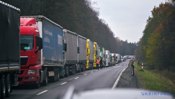 Уряд спростив технічний контроль для міжнародних перевізників