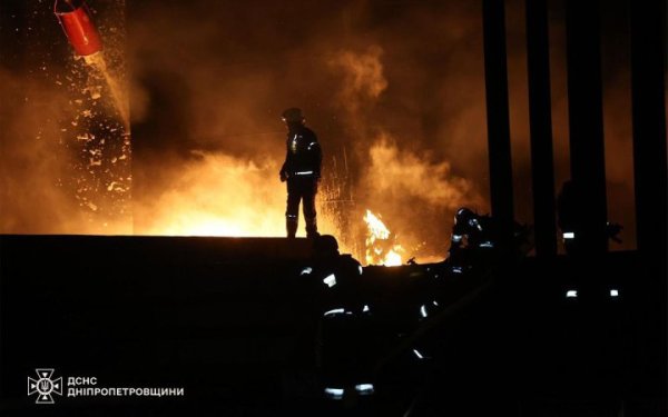 Росіяни атакували Дніпро БПЛА і балістикою