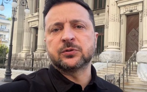 Зеленський про удари по Москві: війна повертається в “родную гавань”