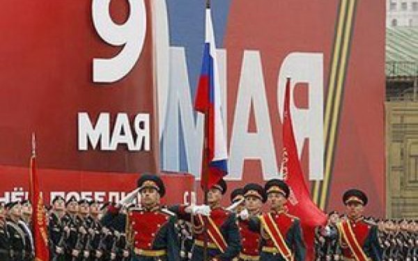 Росіяни знову скасували парад в окупованому Криму “з міркувань безпеки”