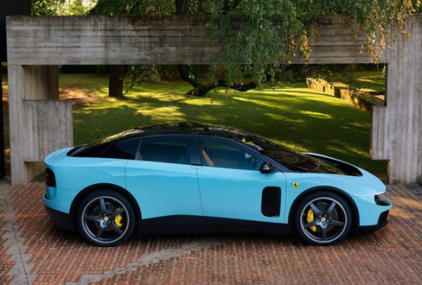 Акции Ferrari обрушились после презентации первого электромобиля Luce