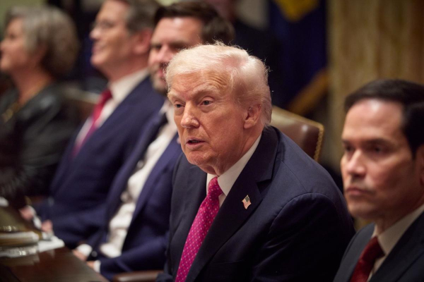 Трамп озолотив спекулянтів: його адміністрацію підозрюють у незаконному збагаченні, - ЗМІ