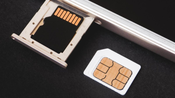 Финансовая разведка раскрыла сеть, поставлявшую украинские SIM-карты для вражеских дронов