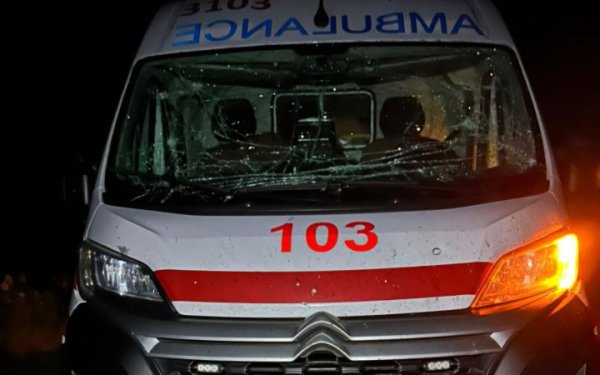 На Херсонщині росіяни атакували дроном “швидку”, постраждали четверо медиків