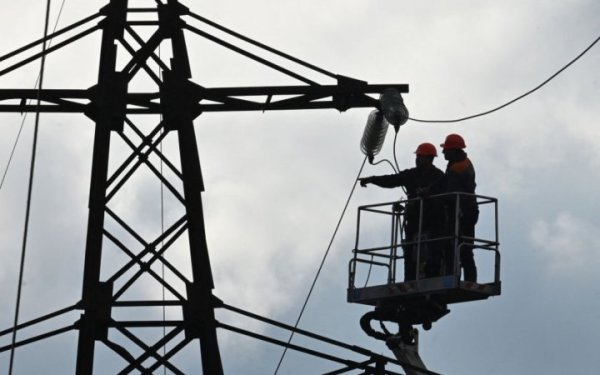 Укренерго не планує у неділю відключати світло