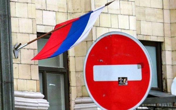 Росіянин, якому загрожує депортація, просить залишити його відбувати покарання в Україні