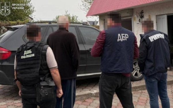 На Львівщині експоліцейського підозрюють у тиску на бізнес