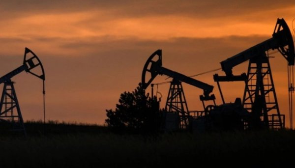 Через дефіцит пального Росія хоче скоротити експорт нафти – Reuters