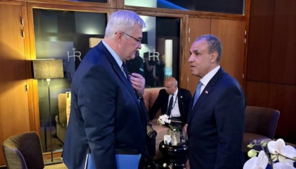 Сибіга на полях саміту G7 зустрівся з главою МЗС Єгипту – говорили про експорт зерна та російську агресію