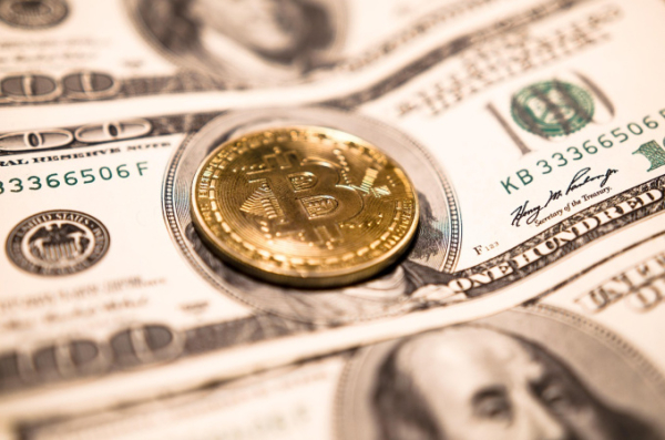 Биткоин обрушился ниже $60 000 впервые после победы Трампа