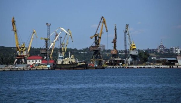 Російські окупанти з порту Маріуполя цьогоріч вивезли майже 90 тисяч тонн пшениці