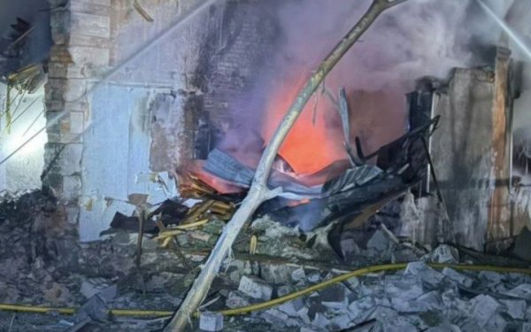 У Дніпрі через російську атаку загинула жінка, зруйновано будинок