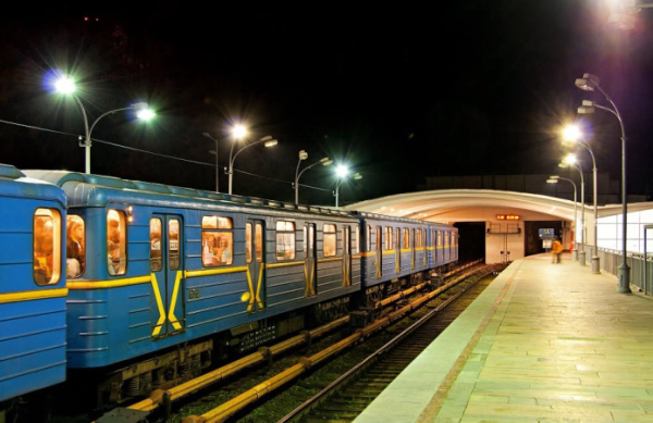30 гривен — не предел: проезд в киевском метро может подорожать еще больше из-за новых вагонов