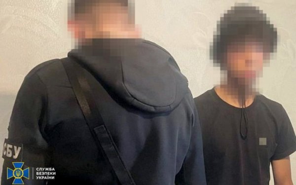 На Харківщині затримали 17-річного студента, який “зливав” росіянам позиції ЗСУ