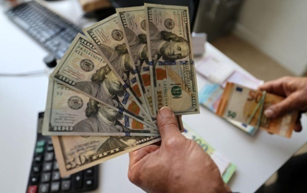 Главное за неделю: НБУ распродает валюту, открыт первый переговорный кластер, пенсии могут вырасти