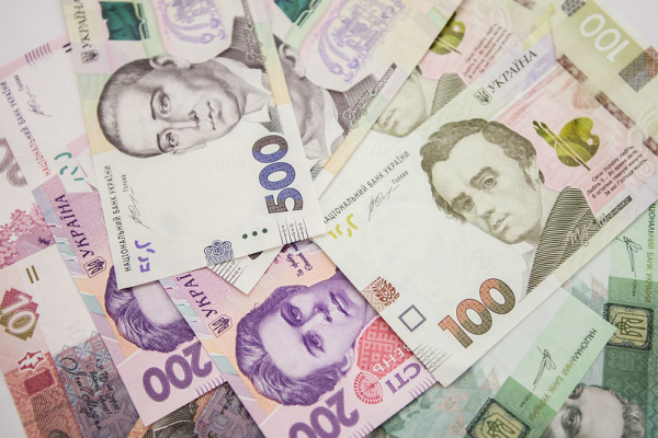 Главное за вторник: закон о «налоге на OLX», инфляция и новый рекорд доллара