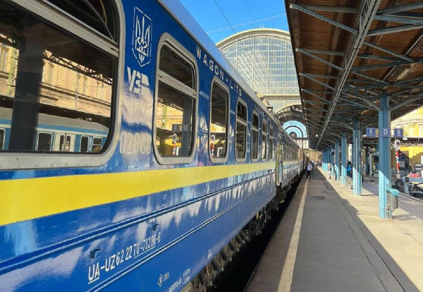 Понад 1000 вагонів можуть зникнути з рейок: в УЗ заявили про критичний стан рухомого складу