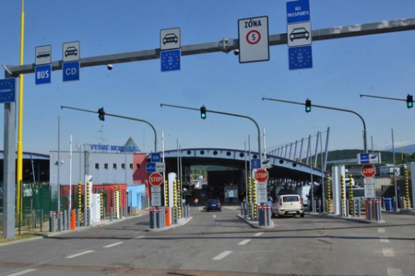 Пассажиропоток через границу Украины вырос на 7,3% за две недели