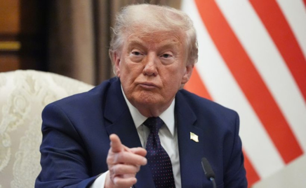 Трамп: США будут взимать плату за проход через Ормуз