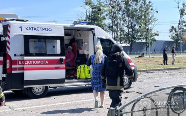 Росіяни ударили по п’ятиповерхівці в Харкові, є загиблі і поранені (оновлено)
