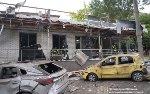 Росіяни атакували багатоповерхівку в Запоріжжі (оновлено)