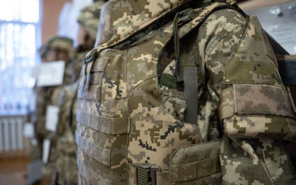 У ЦПД прокоментували дописи про “початок відправки українок на фронт” через закупівлю жіночих бронежилетів