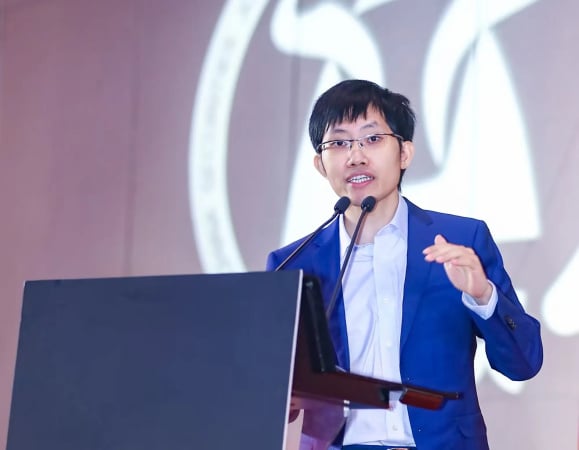 Основатель DeepSeek стал самым богатым главой ИИ-стартапа в мире