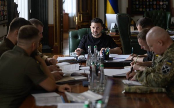Зеленський про дипстрайки: ми погодили продовження операцій та оновили перелік пріоритетних цілей