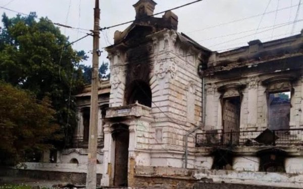 Італія засудила обстріл Херсона, під час якого пошкодили будівлю колишнього італійського консульства