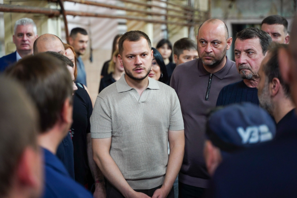 Укрзалізниця повысит зарплаты более 150 тысяч работников: когда и на сколько