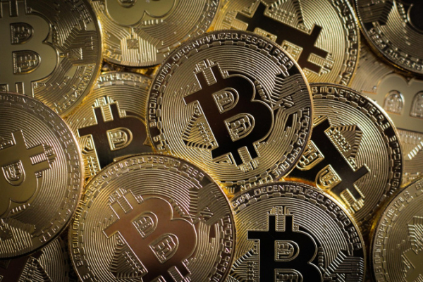 Hashdex закрывает спотовый биткоин-ETF, Visa интегрирует выплаты в стейблкоинах через Zero Hash: что нового
