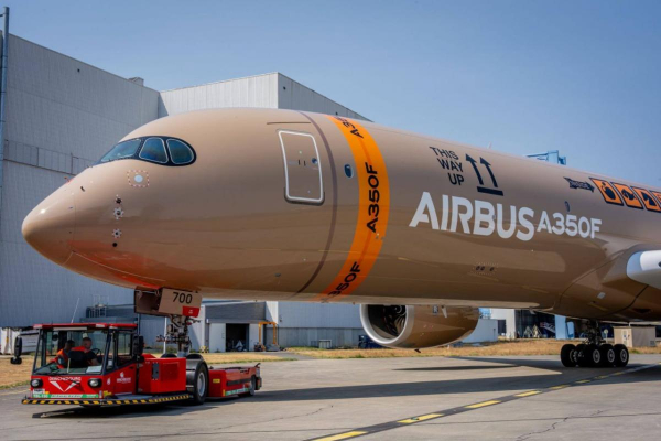 Анонсовано перший політ величезного транспортника нового покоління від Airbus (фото)
