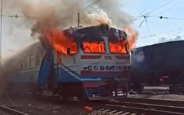 У Харківській області російський дрон поцілив в електричку, є загиблі та поранені (оновлено)