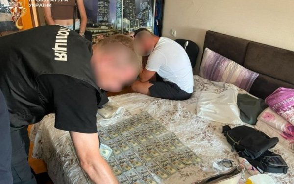 Правоохоронці викрили міжрегіональну схему сприяння дезертирству