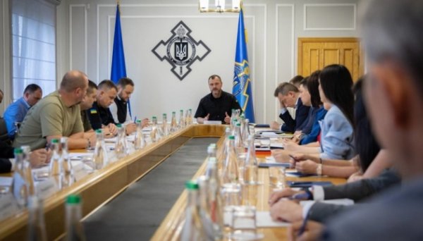 Клименко зустрівся з представниками бізнесу: Влада готує рішення для захисту логістики від атак РФ