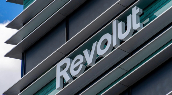 Revolut запустил в обращение привязанный к евро стейблкоин EURR