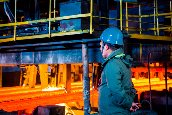 ArcelorMittal не может безопасно возобновить работу завода в Кривом Роге