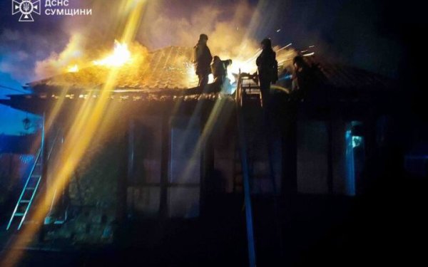 На Сумщині ворожий дрон влучив у приватний будинок: є поранений