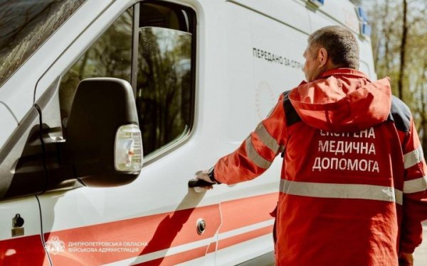 Окупанти атакували будинки і інфраструктуру в Київській області. Поранені 3 людей