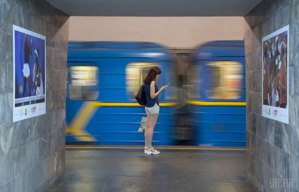 Після подорожчання проїзду кияни менше користуються комунальним транспортом: названо цифри