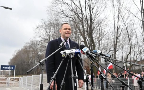 Президент Навроцький розкритикував Росію у річницю радянського вторгнення у Польщу