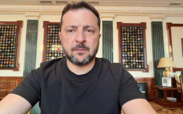 Зеленський про стрілянину між спецслужбами: стріляти в Україні можна лише в російських окупантів