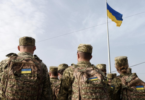 Ніхто з союзників не дасть Україні гроші на зарплати військовим, – економіст
