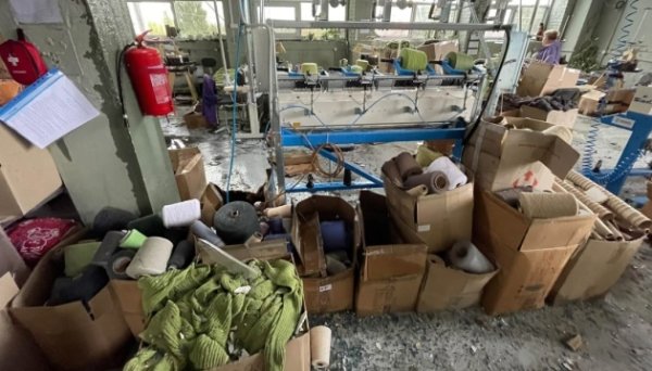 У Києві російська ракета знищила виробництво та склад «Текстиль-Контакт»