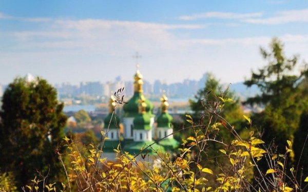 В середу в Україні без опадів, повітря прогріється до +25°