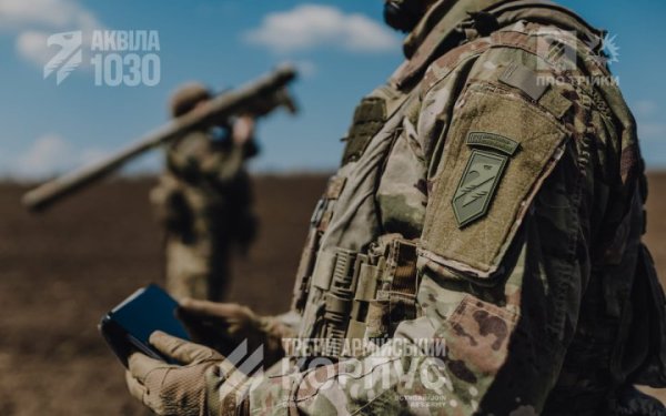 Вночі зафіксували влучання на 13 локації. У 9 місцях впали уламки