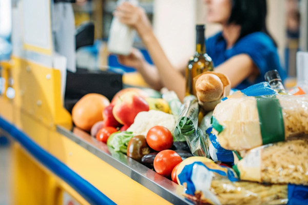 Ціни на продукти зростуть вже в вересні: експерт назвав групи, які додадуть 15-20%
