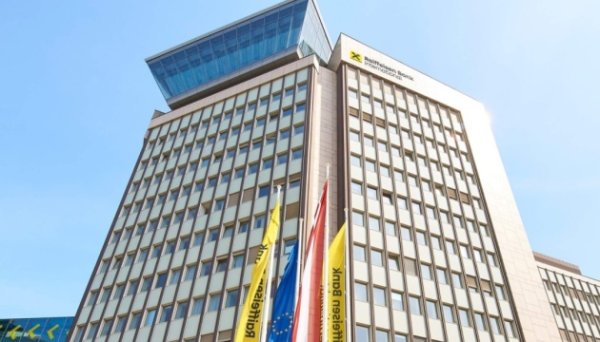 Акції Raiffeisen Bank різко впали після звинувачень у сприянні торгівлі російськими товарами
